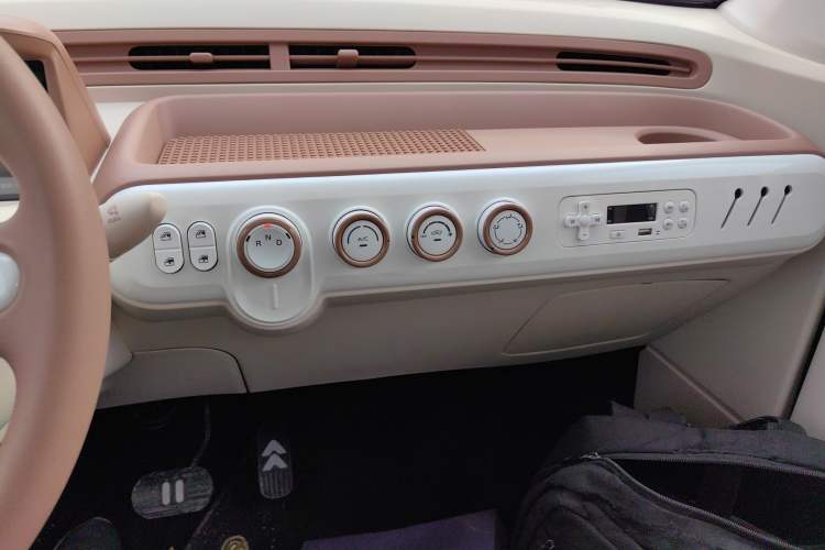 Used Bestune Pony 2026 Model 222km Elegant Horse