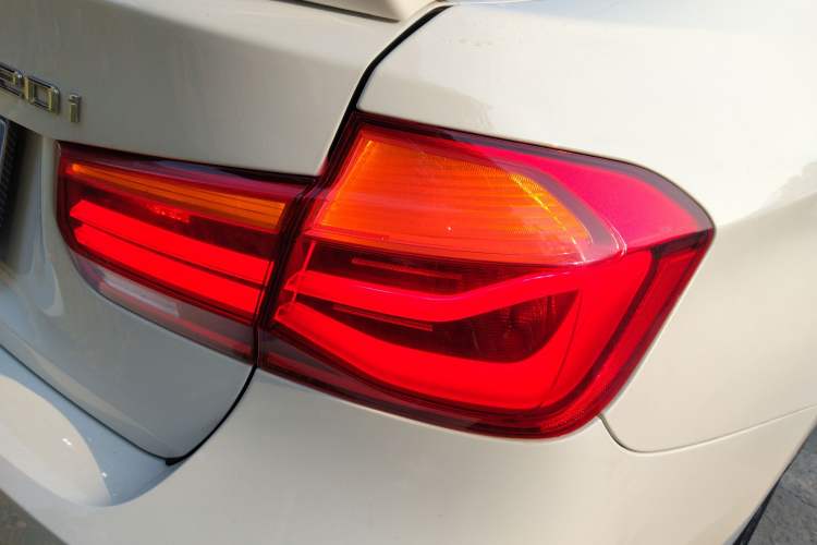 Used BMW 3 Series 2018 320i M Sport Package
