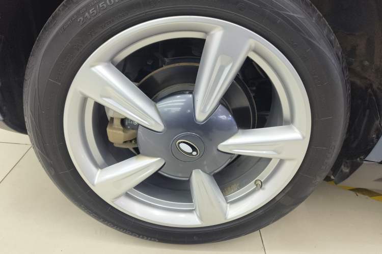 Used ORA Good Cat 2023 401 km Standard Range Luxury Version Lithium Iron Phosphate