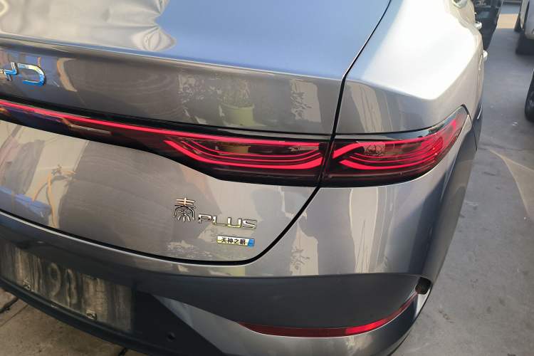 Used BYD Qin PLUS 2025 EV Smart Drive Edition 420KM Leading Model
