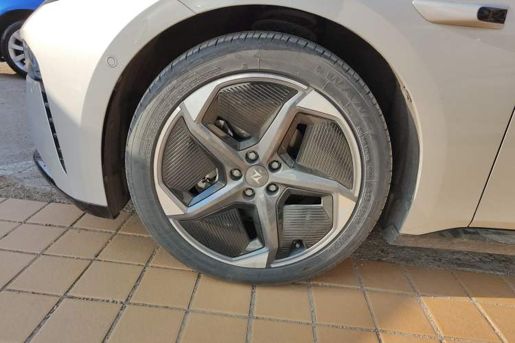 Used  eπ007 2024 530 Pro Version
