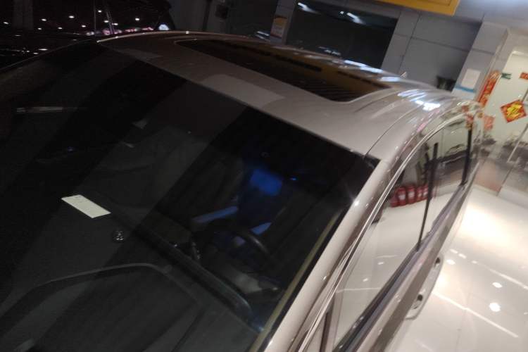 Used Buick GL8 2020 ES Land Cruiser 653T Luxury Edition
