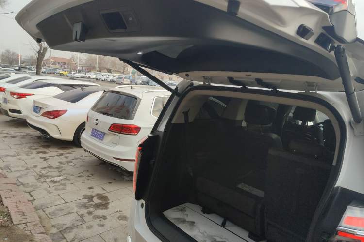 Used GAC Trumpchi M8 2024 Master Series 400T Prestige Edition
