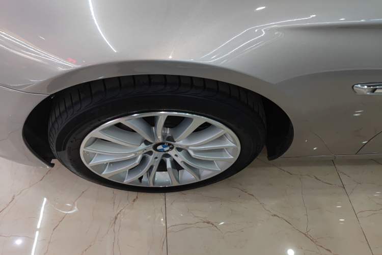 Used BMW 5 Series 2014 525Li Luxury Design Package
