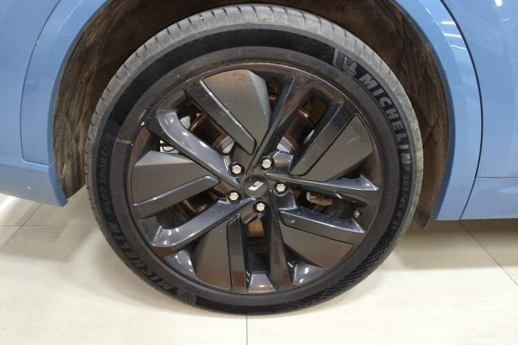 Used Li Auto L9 2022 Max model