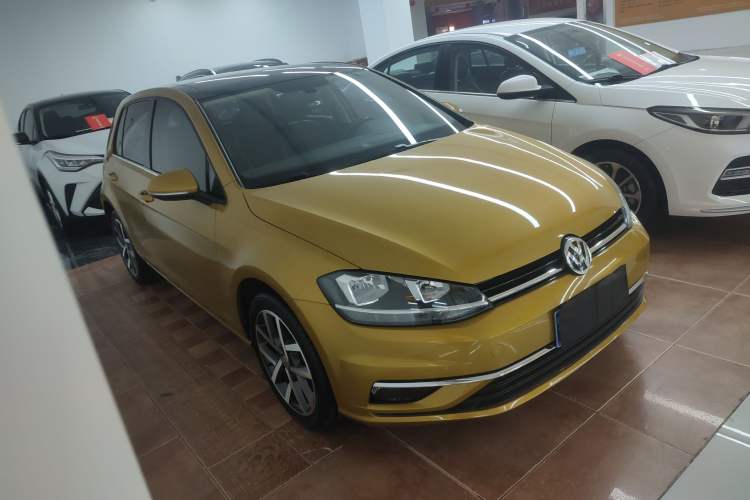 Used Volkswagen Golf 2018 230TSI Automatic Luxury Version