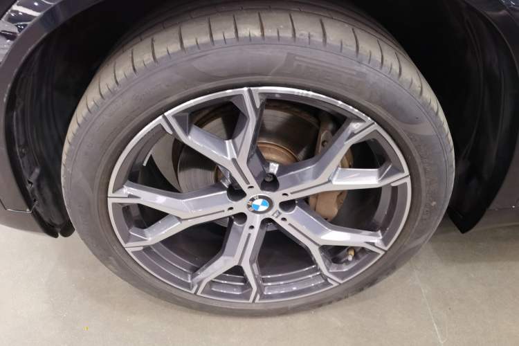 Used BMW X5 2022 xDrive 40Li M Sport Package