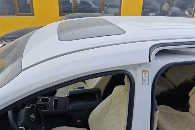 Used Toyota Sienna 2021 2.5L Hybrid Comfort Edition