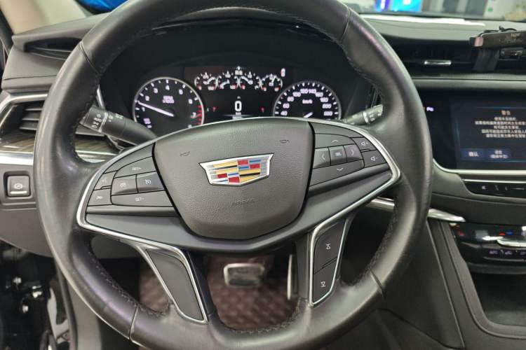 Used Cadillac XT5 2018 25T Luxury Model
