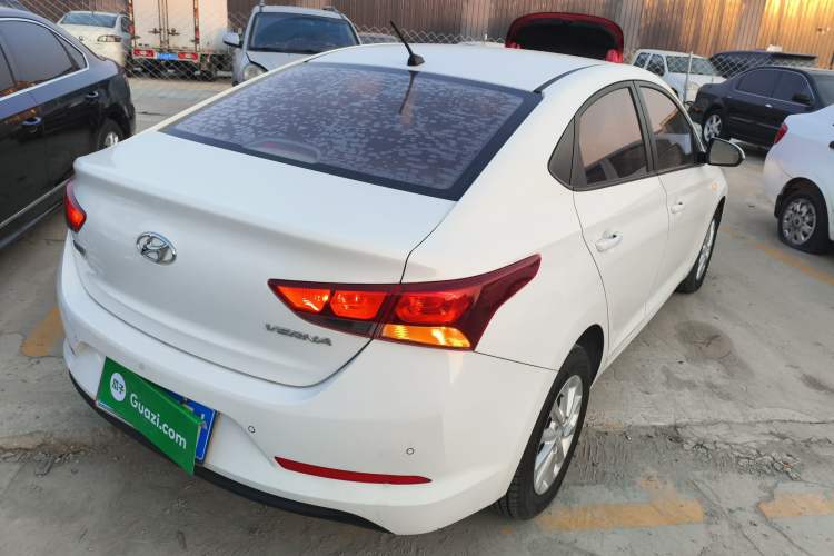 Used Hyundai Verna 2016 1.4L Manual Cool Edition GLS
