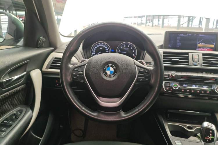 Used BMW 1 Series 2015 120i Leading Model
