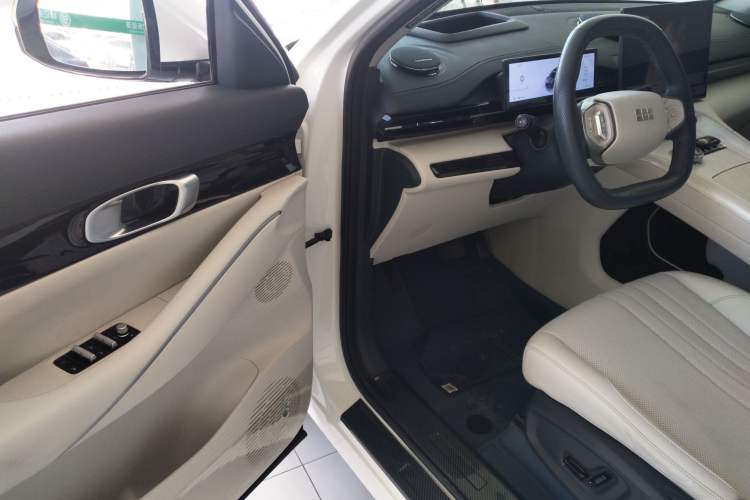 Used  E5 2024 530 km Exploration+ Version