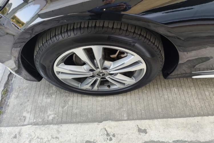 Used Mercedes-Benz C-Class 2017 Facelift C 200 L Sport Edition