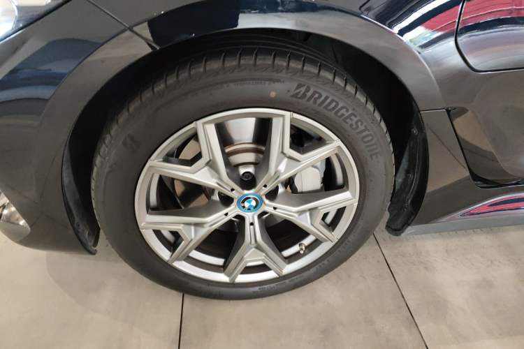 Used BMW i3 2024 eDrive 35 L
