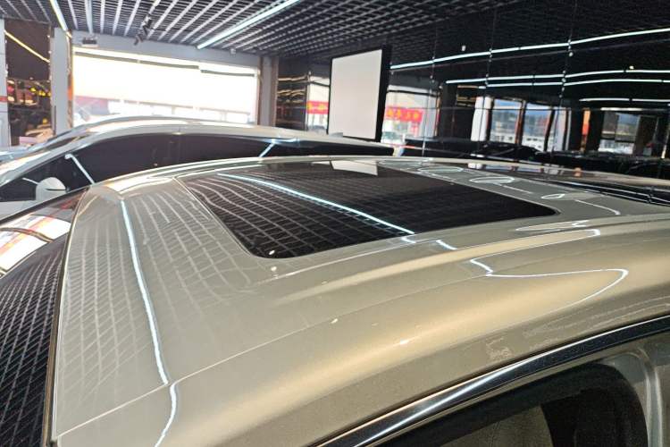 Used Buick GL8 2022 ES Land Cruiser 653T Luxury Model
