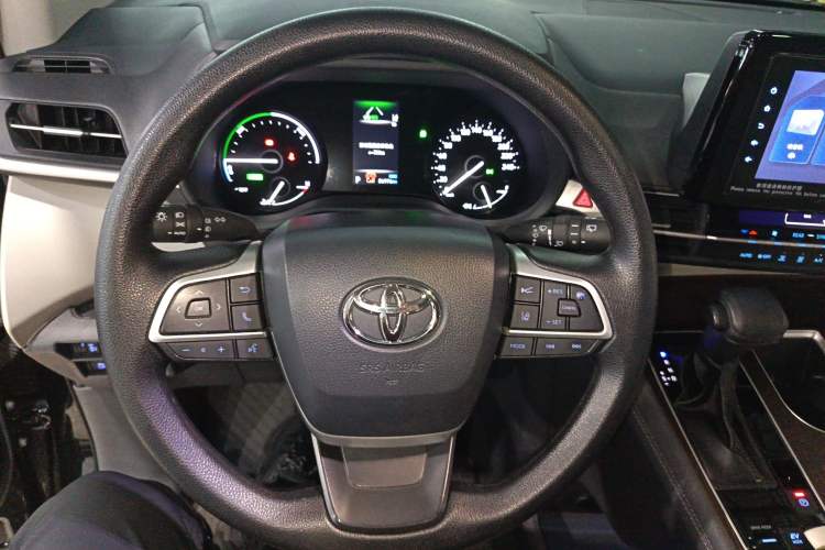 Used Toyota Sienna 2021 2.5L Hybrid Comfort Edition