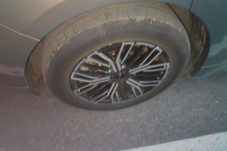 Used Zeekr 001 2025 WE Edition 95 kWh All-Wheel Drive
