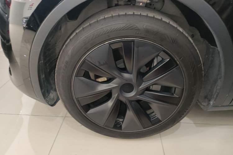 Used Tesla Model Y 2023 Rear-Wheel-Drive Version