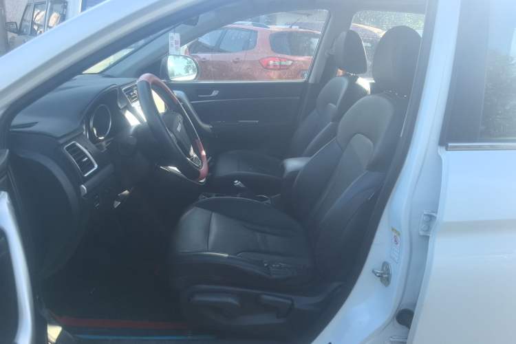 Used Haval M6 2018 Revised Version 1.5T DCT Two-Wheel Drive Elite Edition
