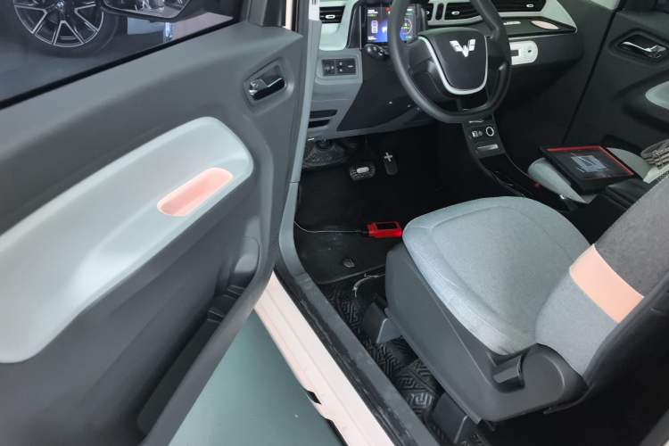 Used Wuling Hongguang MINIEV 2022 Zizai Version Lithium-NMC