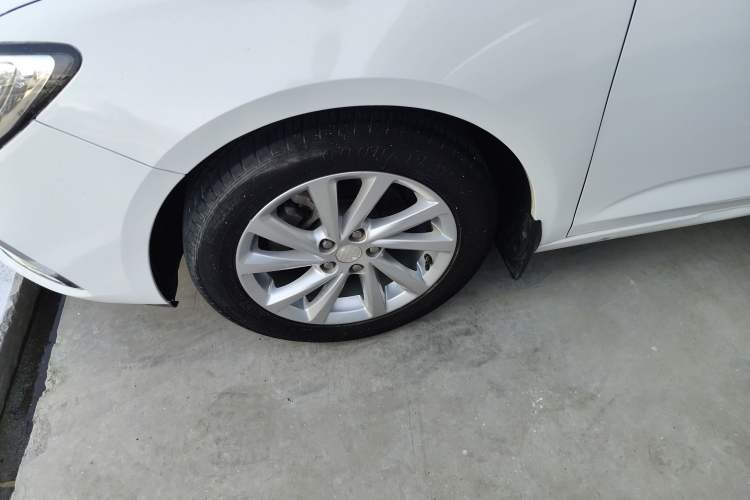 Used Buick Verano 2018 Sedan 15S Manual Leading Model
