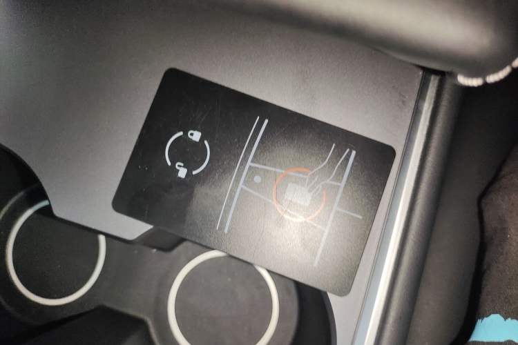 Used Tesla Model Y 2024 Rear-Wheel-Drive Version
