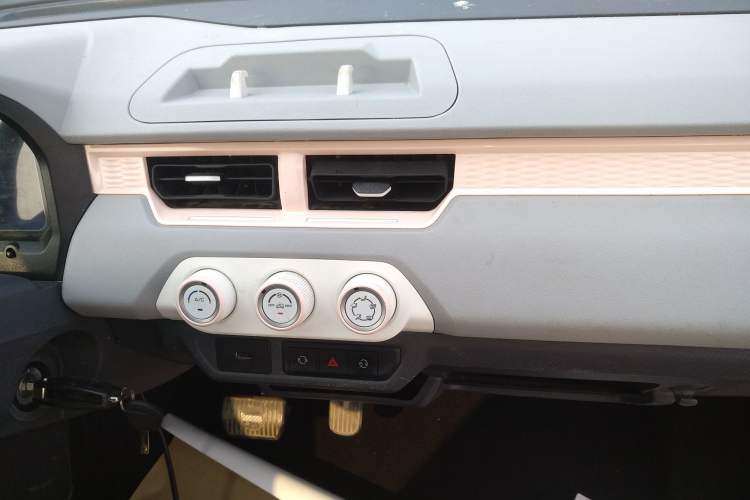 Used Chery QQ Ice Cream 2023 170km Milkshake – Lithium Iron Phosphate
