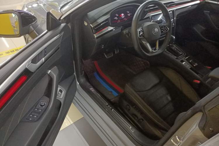 Used Volkswagen FAW-Volkswagen CC 2024 380TSI Striking Edition
