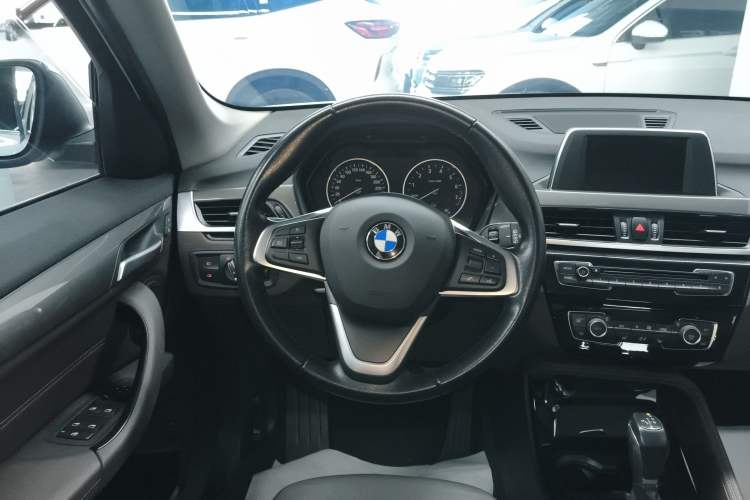 Used BMW X1 2018 xDrive20Li Luxury Edition
