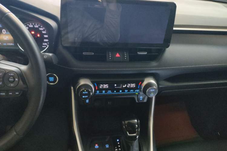 Used Toyota Wildlander 2022 2.0L CVT Two-Wheel Drive Luxury PLUS Edition
