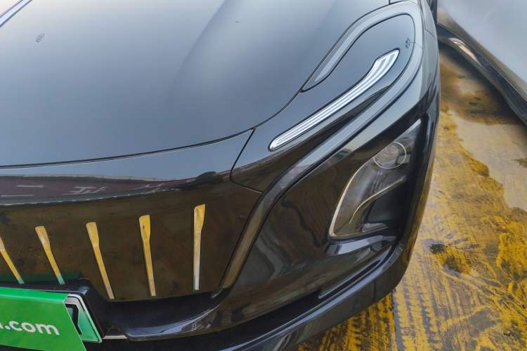 Used Hongqi E-QM5 2023 Revised Version Basic Travel Edition
