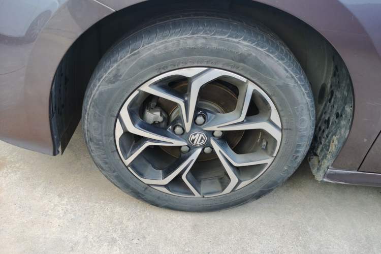 Used MG 5 2022 180 DVVT CVT Youth Luxury Edition
