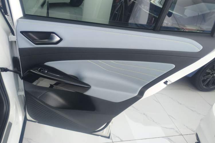 Used Volkswagen ID.4 X 2024 Pure & Smart Edition
