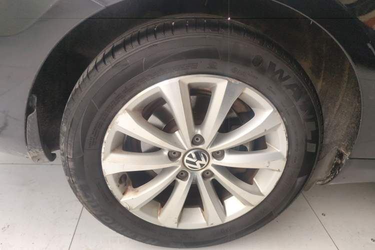 Used Volkswagen Magotan 2015 Facelift 1.8TSI Luxury Model
