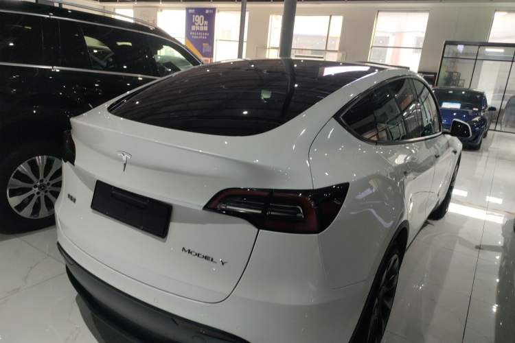 Used Tesla Model Y 2022 Rear-Wheel-Drive Version