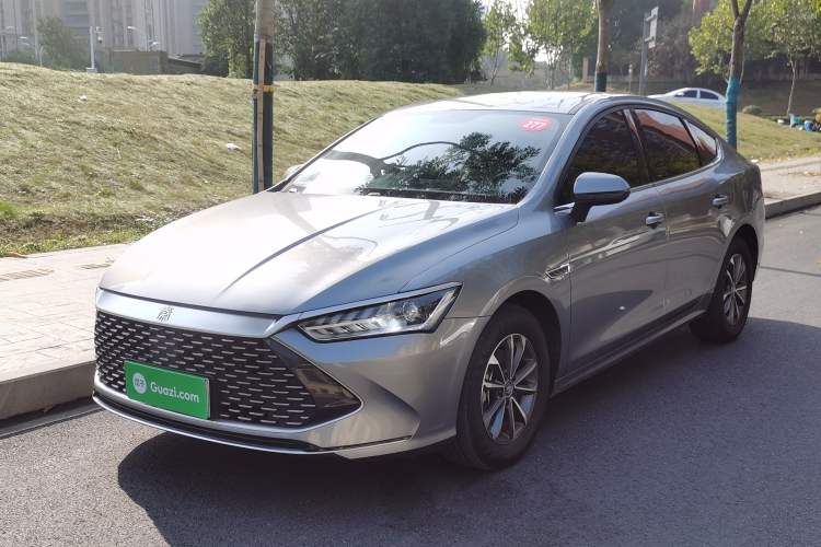 Used BYD Qin PLUS 2023 Champion Edition DM-i 55KM Leading Model
