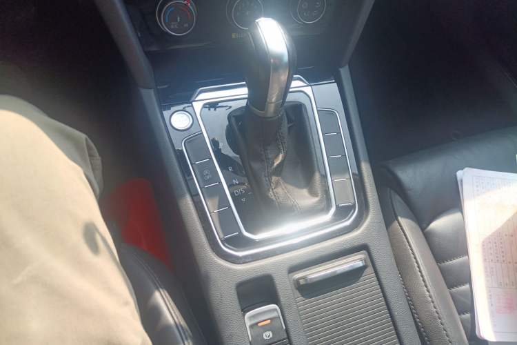 Used Volkswagen Magotan 2018 330TSI DSG Advanced Model
