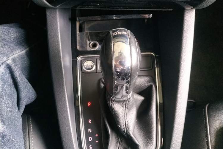 Used Volkswagen Sagitar 2017 230TSI Automatic Comfort Version