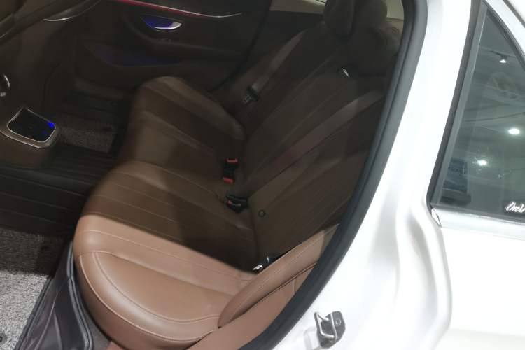 Used Mercedes-Benz E-Class 2023 E 260 L
