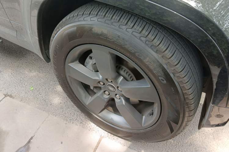 Used Land Rover Defender 2025 110 3.0T P400 – Dynamic HSE