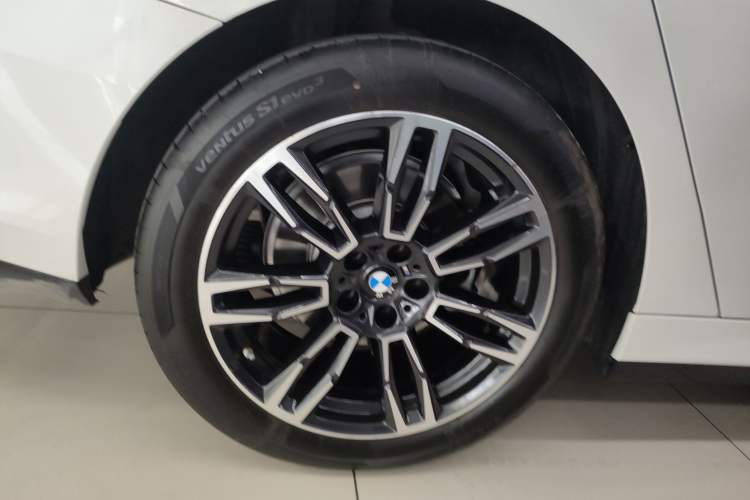 Used BMW 5 Series 2025 530Li Leading Model M Sport Package