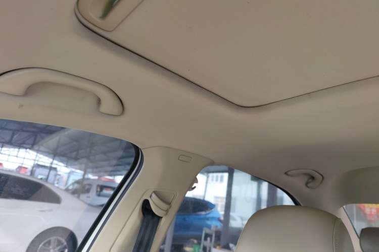 Used Skoda Rapid 2015 1.6L Automatic Smart Selection Model
