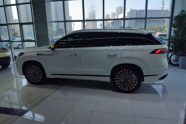 Used Chery Tiggo 9 C-DM 2025 1.5T 106KM Ultra-Enjoyment Version 5 Seats Lithium Iron Phosphate