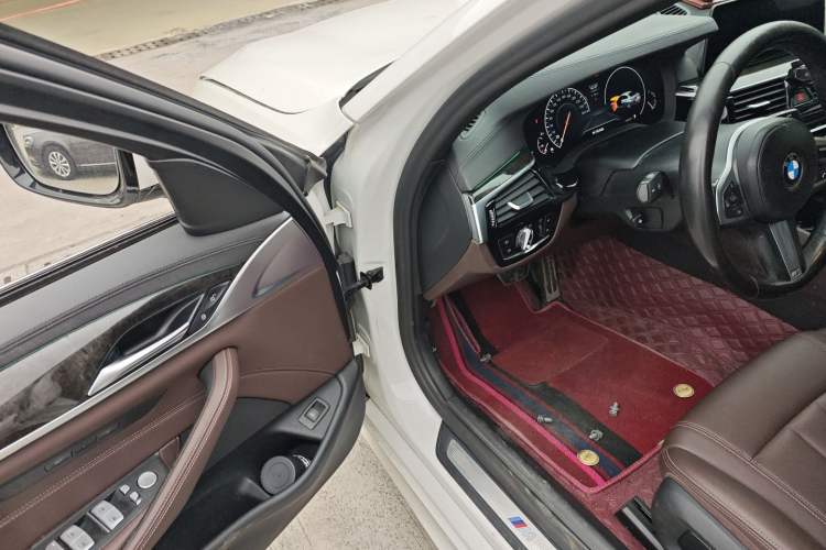 Used BMW 5 Series 2019 525Li M Sport Package
