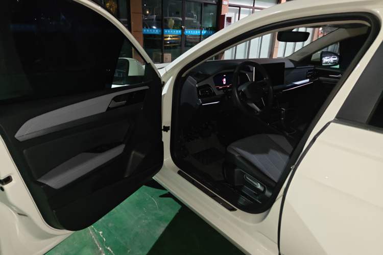 Used Volkswagen Lavida 2024 1.5L Automatic Starry Sky 5 Million Edition