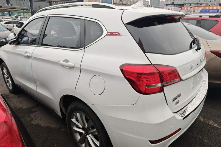 Used Haval H2 2016 Red-Label 1.5T Manual Two-Wheel Drive Luxury Model
