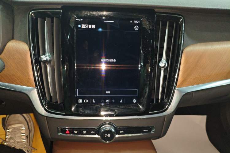 Used Volvo S90 New Energy 2025 Plug-in Hybrid Four-Wheel Drive Long-Range Zhiyi Luxury Edition
