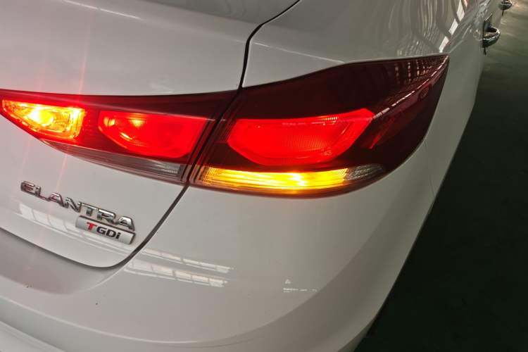 Used Hyundai Elantra 2016 1.4T Dual-Clutch Xuan Dong · Dynamic Version