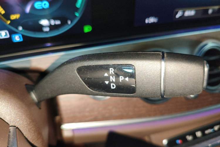 Used Mercedes-Benz E-Class New Energy 2022 Facelift E 350 e L Plug-in Hybrid Sedan