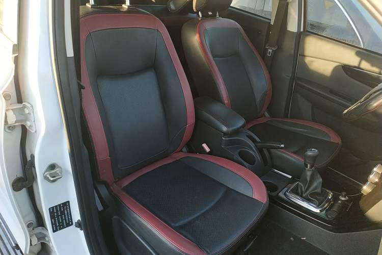 Used HYOSOW S3 2014 1.5L Comfort Version China IV Emission Standard
